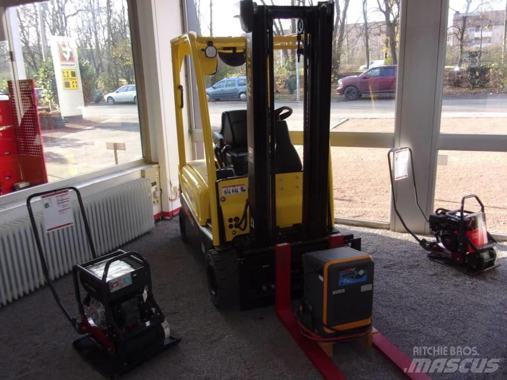 Hyster J2.0XN Akumulátorové vozíky