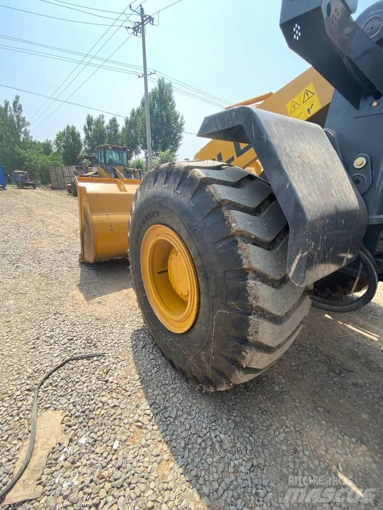 SDLG L955F Kolesové nakladače