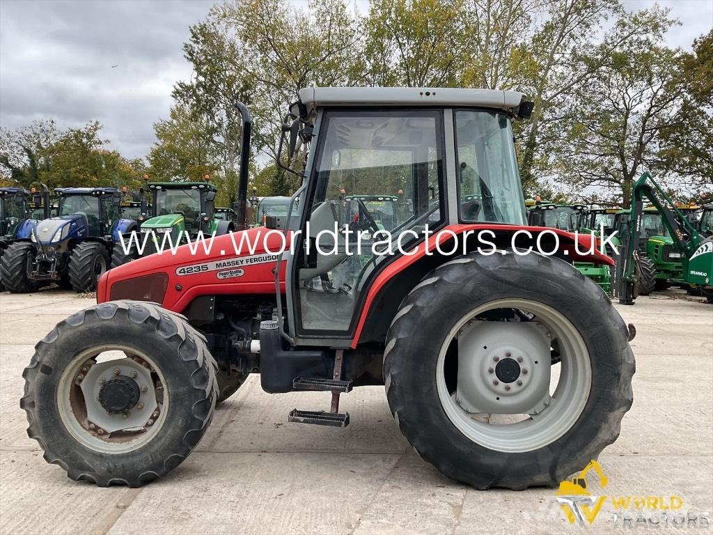 Massey Ferguson 4235 Traktory