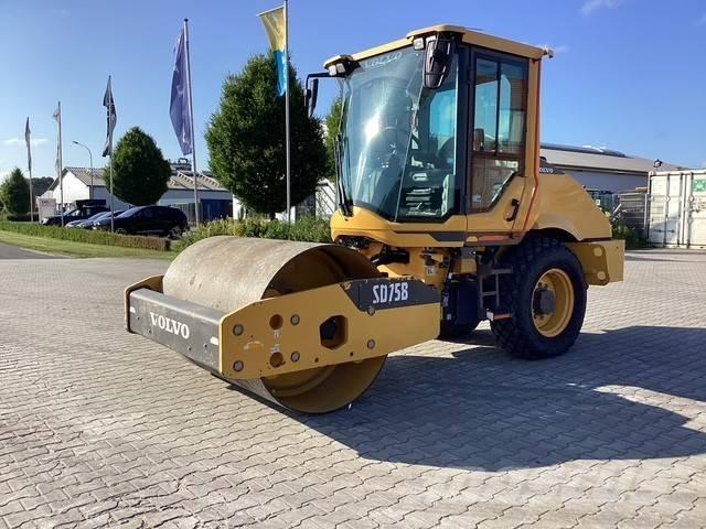Volvo SD 75 B Ťahačové valce