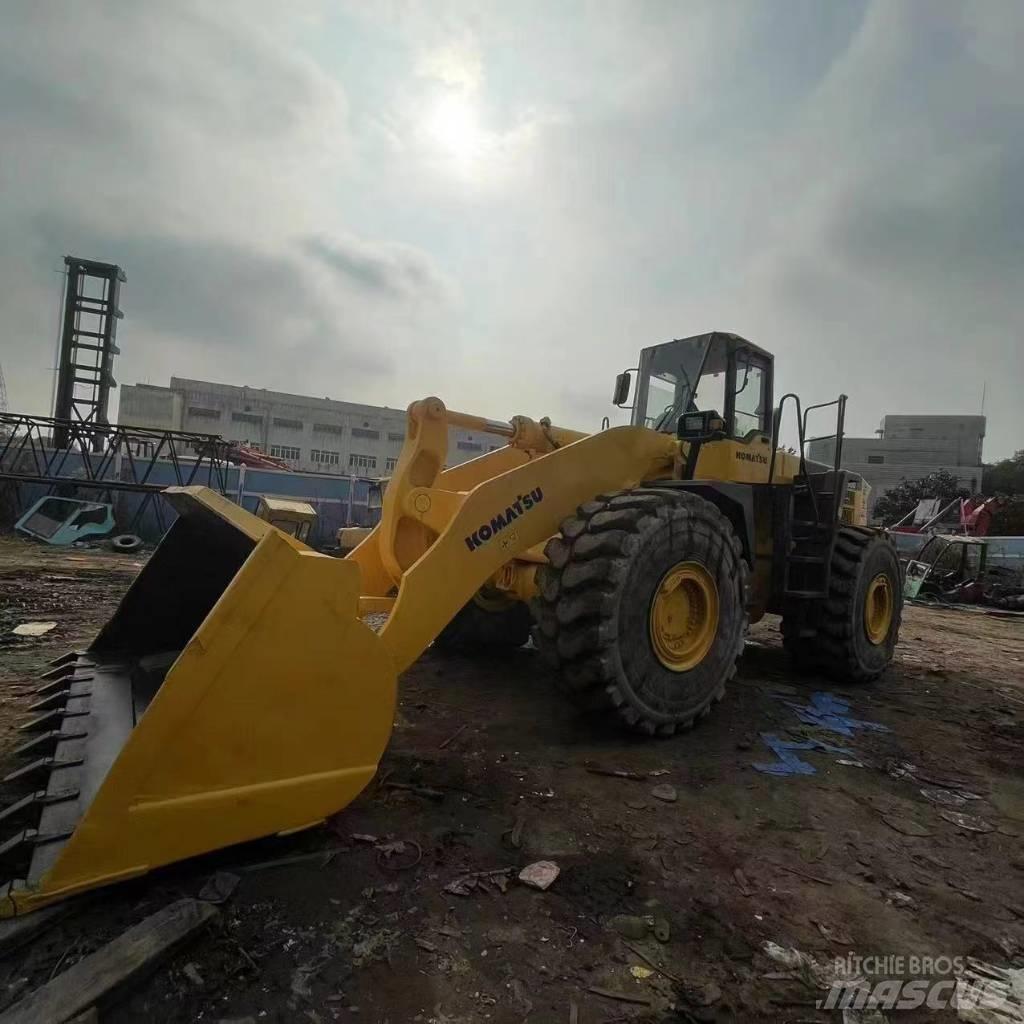Komatsu WA 500 Kolesové nakladače