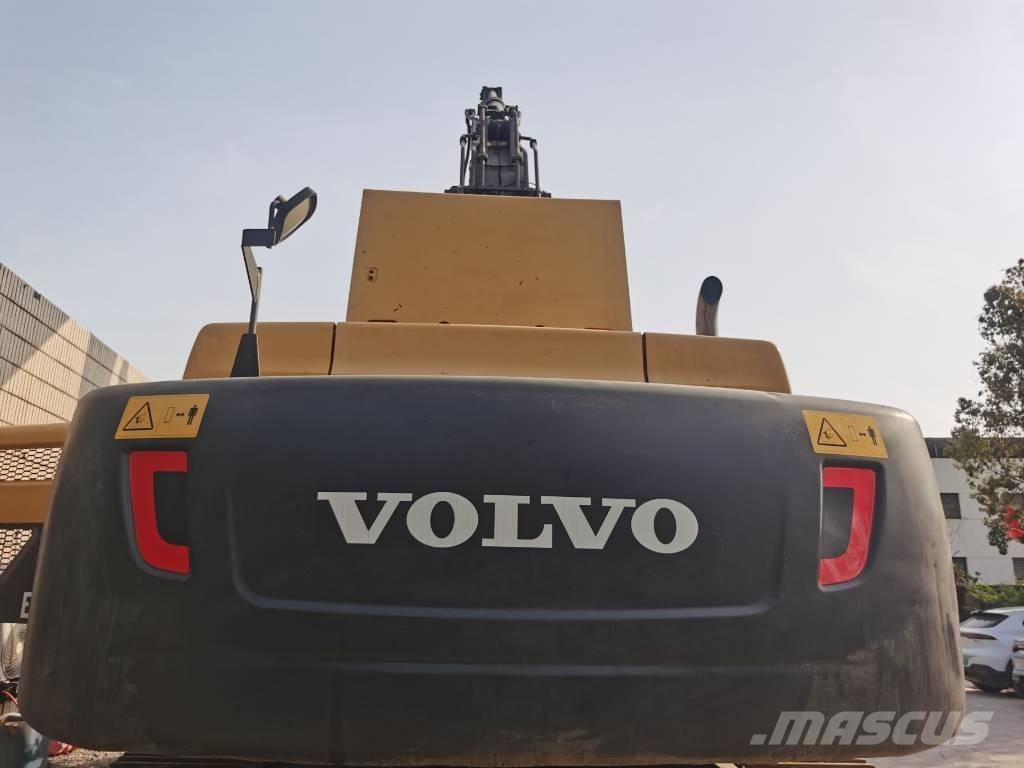 Volvo EC 480 D L Pásové rýpadlá