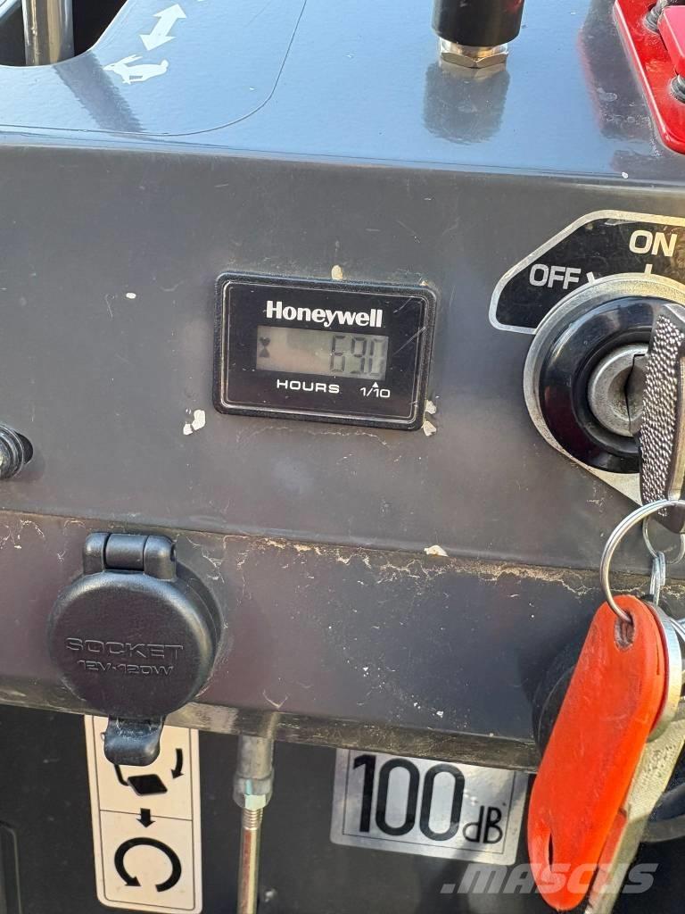 Kubota KC 70 Stavebné sklápače