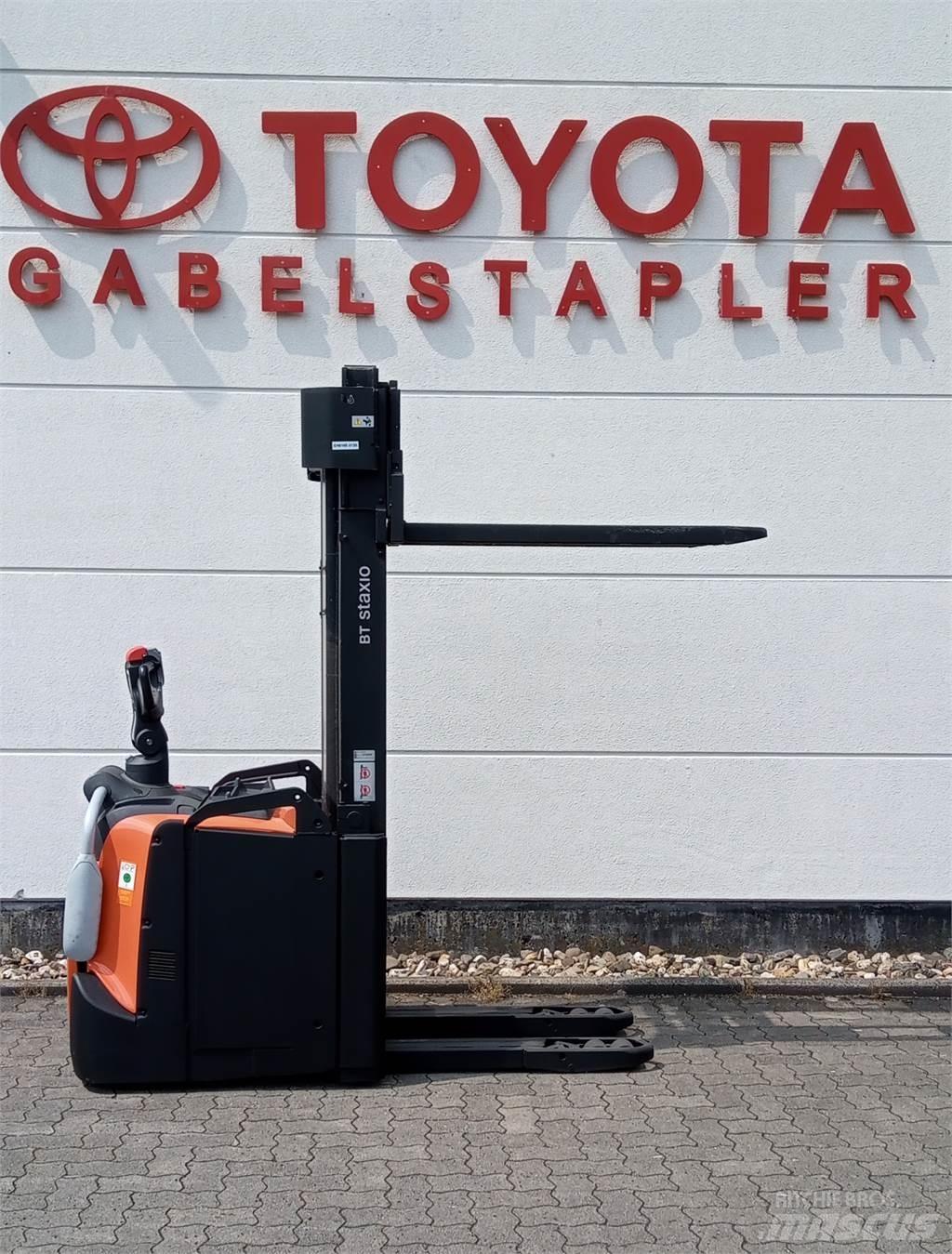Toyota SPE160L Ručne vedené vysokozdvižné vozíky