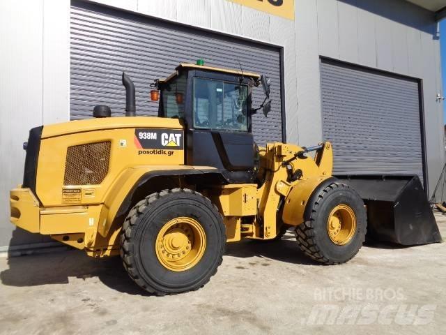 CAT 938M Kolesové nakladače