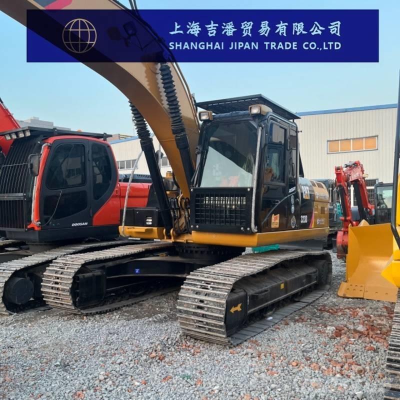 CAT 323 D Pásové rýpadlá