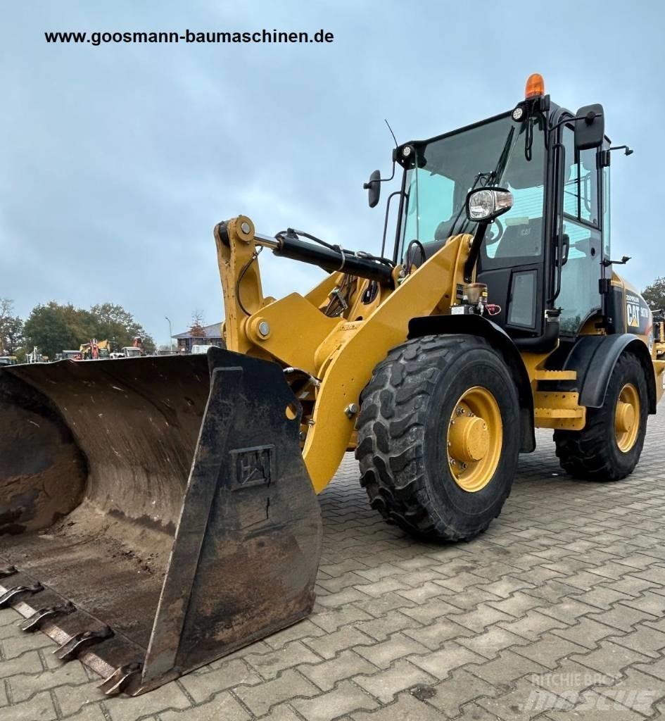 CAT 907 M Kolesové nakladače
