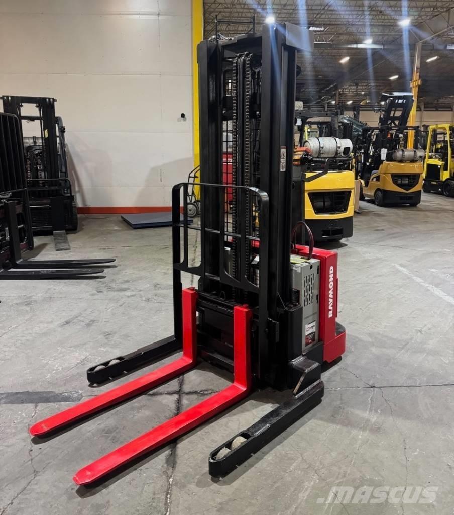 Raymond RSS40 Samohybné vozíky