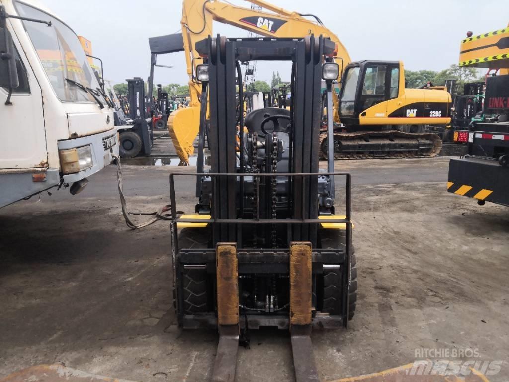 Komatsu 30 Dieselové vozíky