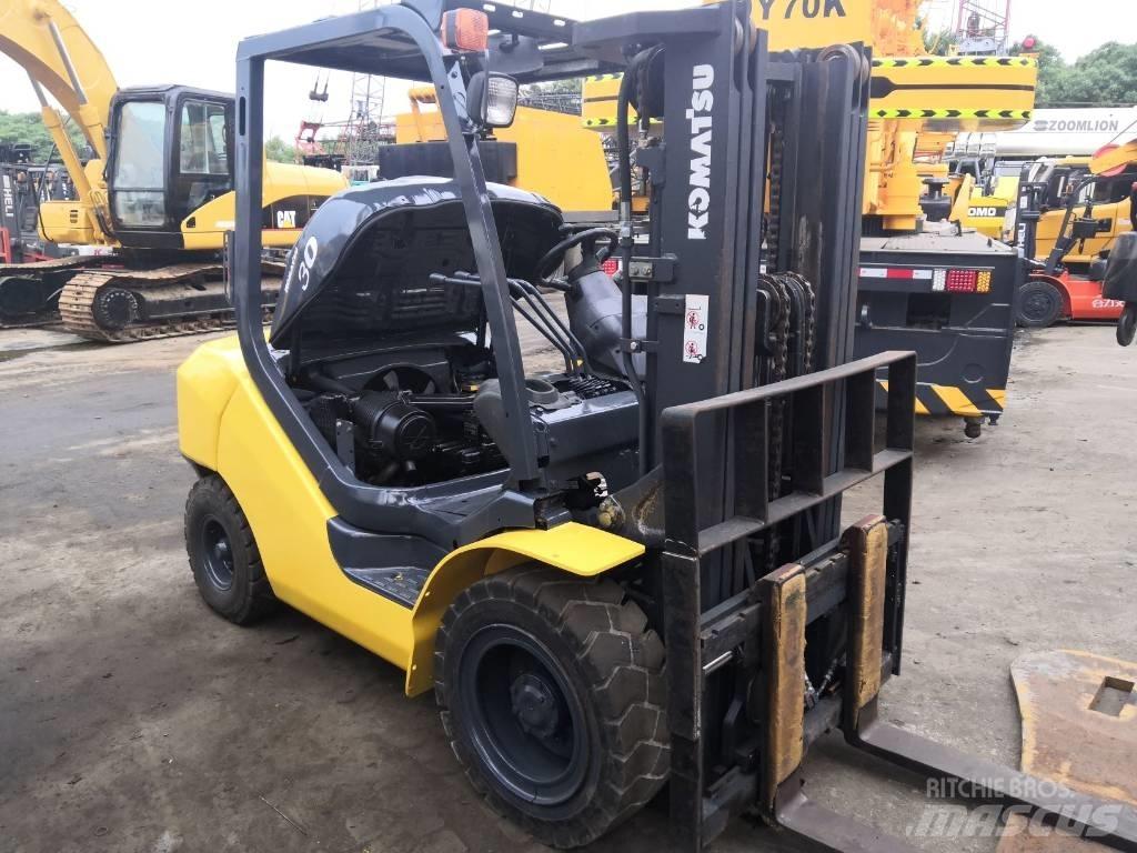 Komatsu 30 Dieselové vozíky