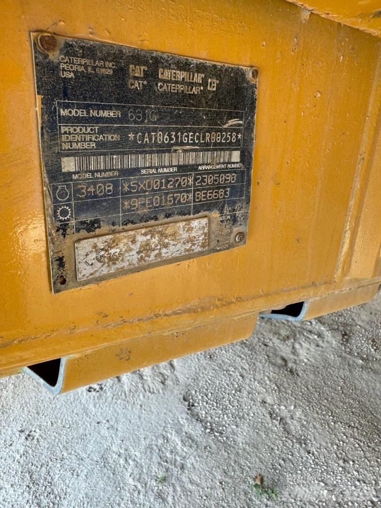 CAT 631 G Skrejpre