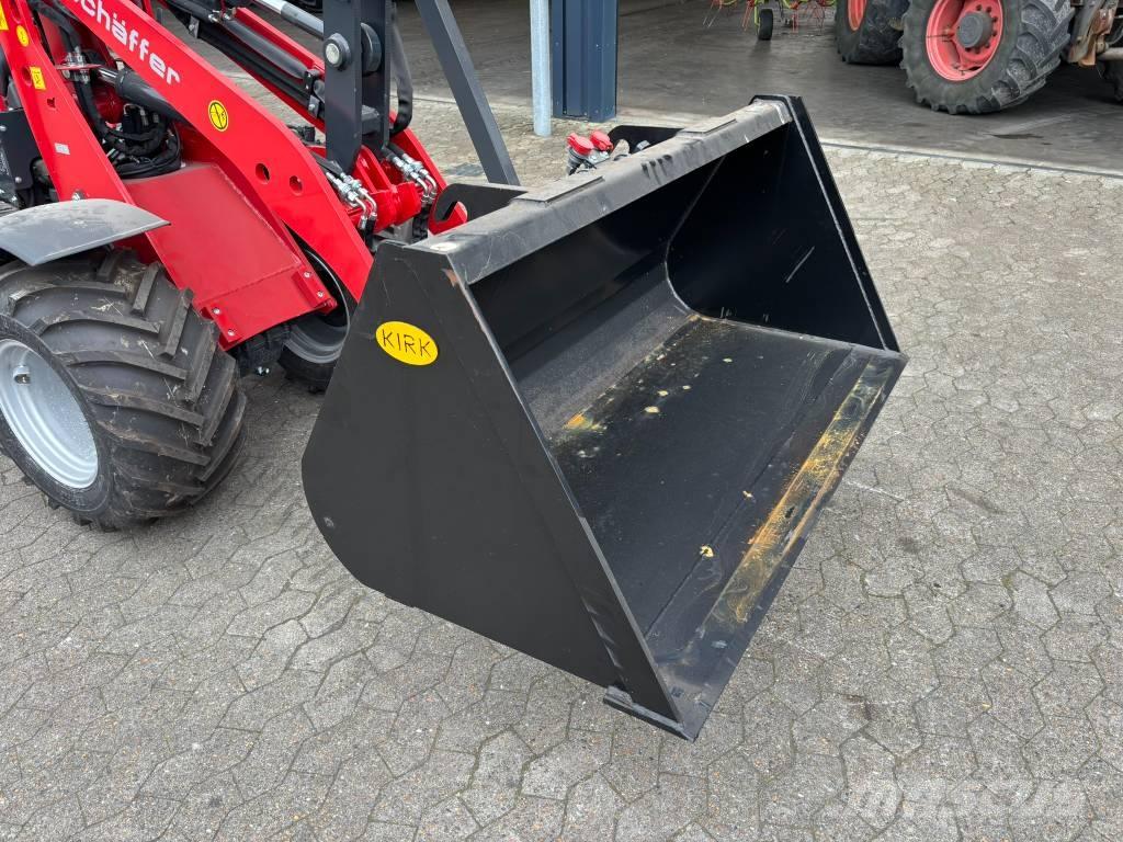Schäffer 2630 Mininakladače