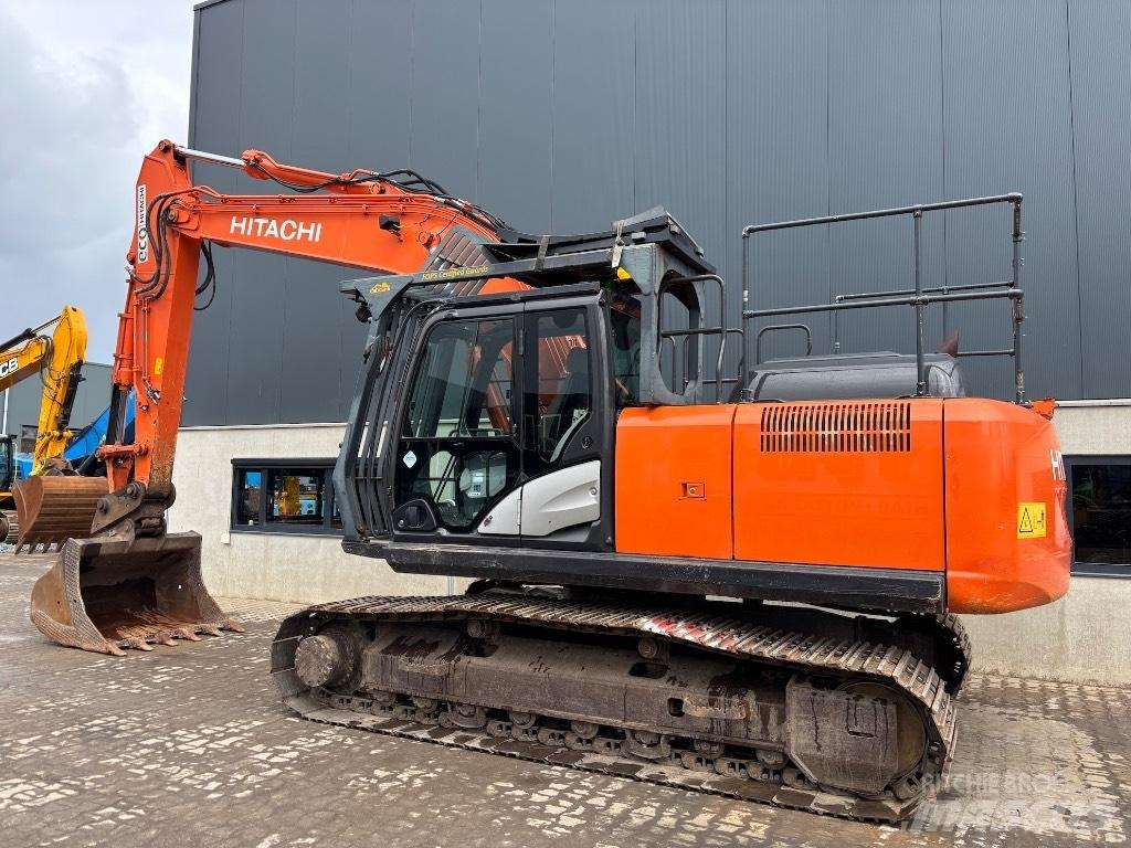 Hitachi ZX 210 LC-6 Pásové rýpadlá