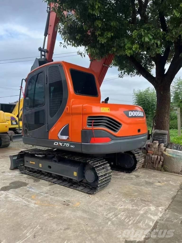 Doosan DX75-9C Midi rýpadlá 7 t - 12 t
