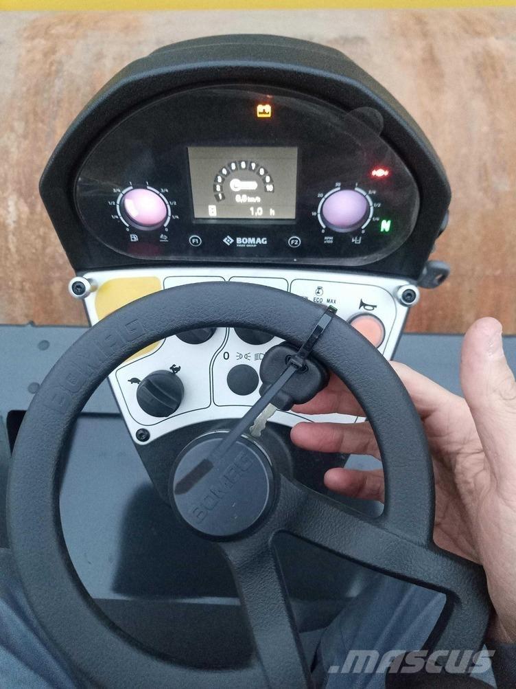 Bomag BW 212 D-5 SL Ťahačové valce