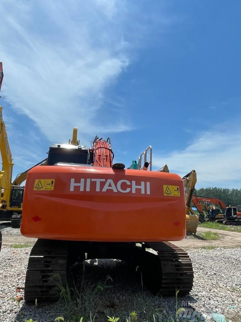 Hitachi ZX 200 Pásové rýpadlá