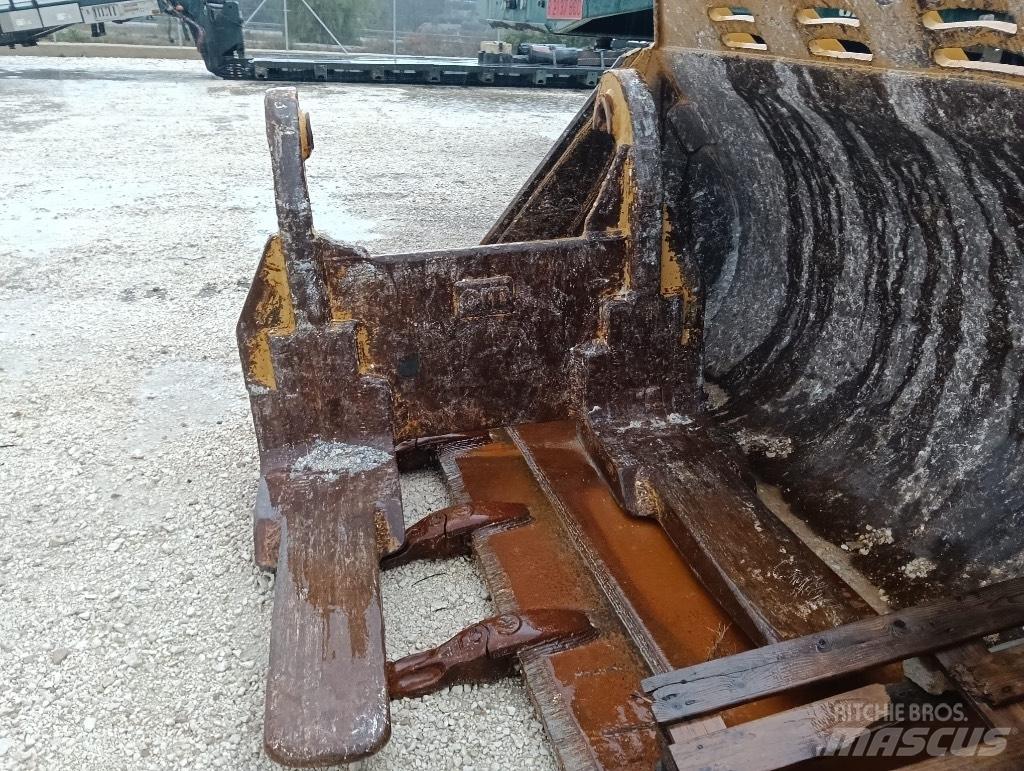 CAT 980 H Drapáky