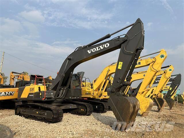 Volvo EC240 Pásové rýpadlá