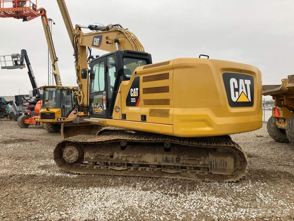 CAT 323 - nextgen Pásové rýpadlá