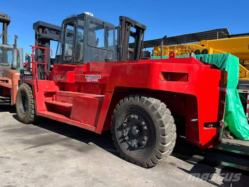 Mitsubishi FD 30 T Dieselové vozíky