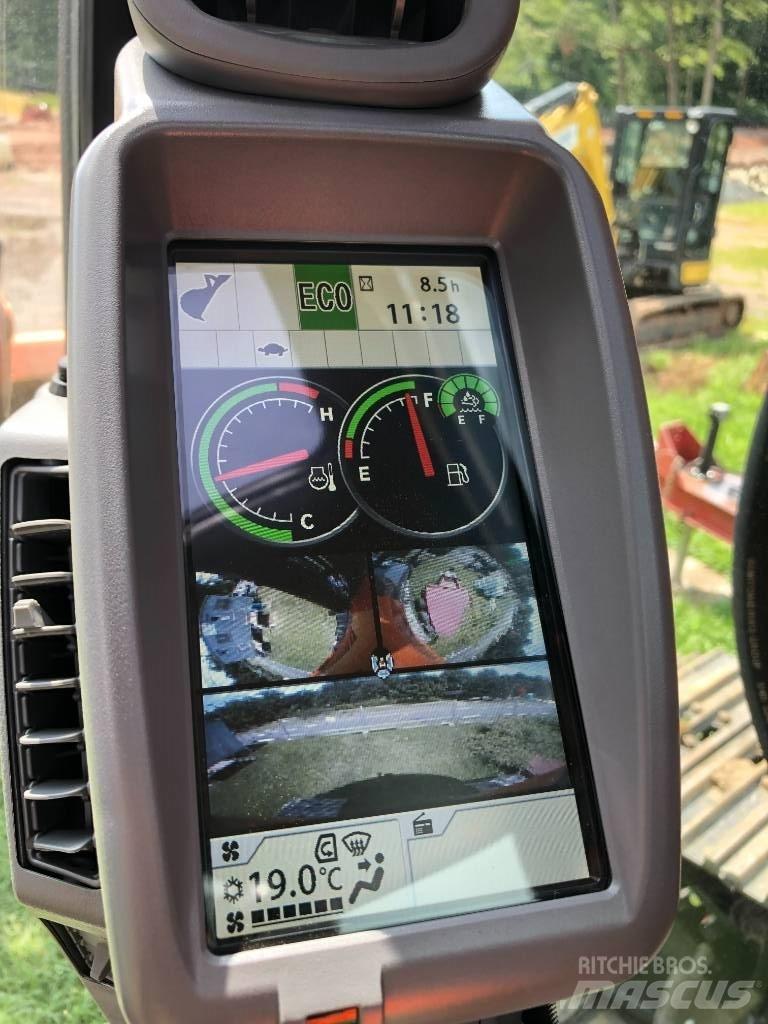 Hitachi ZX245USLC-6 Pásové rýpadlá