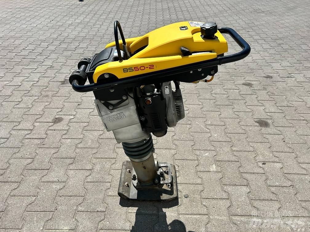 Wacker Neuson BS50-2 Vibračné zhutňovače