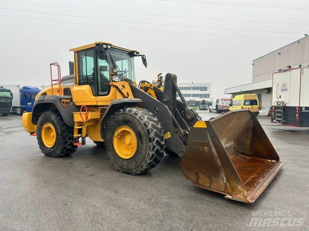 Volvo L110H Kolesové nakladače