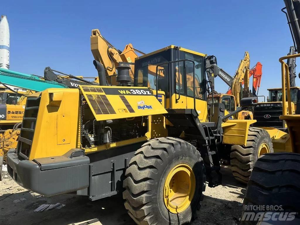 Komatsu WA380-6 Kolesové nakladače