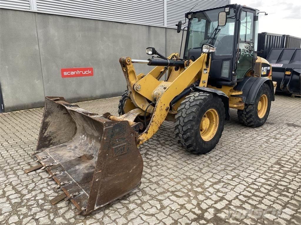 CAT 908 H2 Viacúčelové nakladače