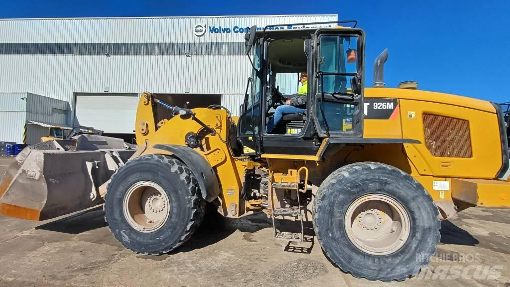 CAT 926M Kolesové nakladače