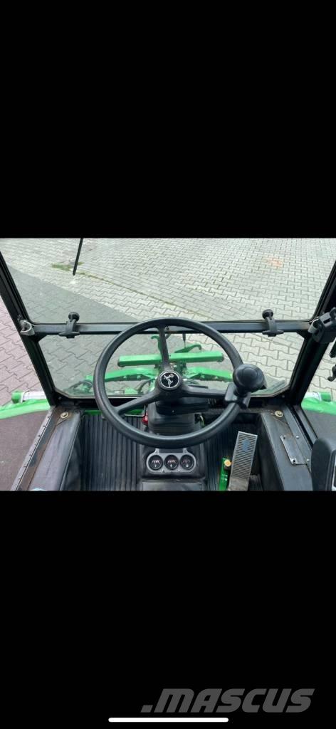 John Deere 1905 Samochodné kosačky