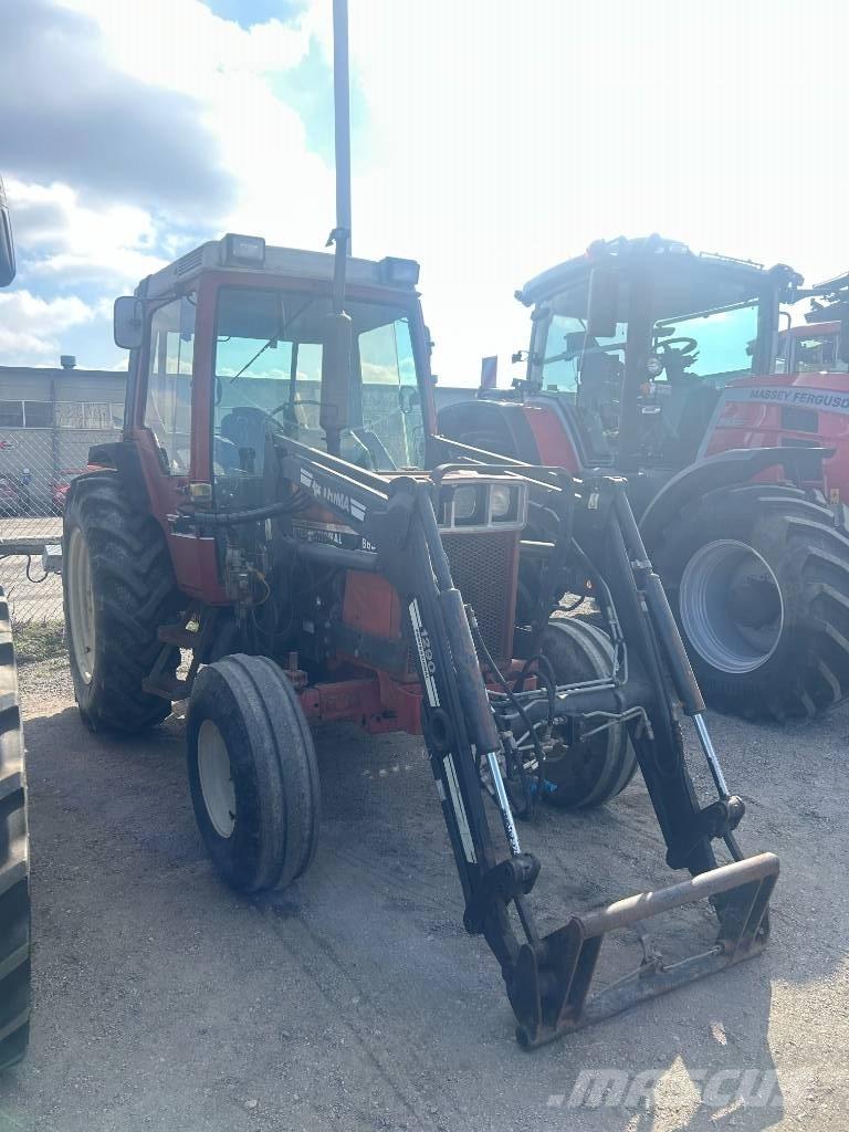 International 685 XL Traktory