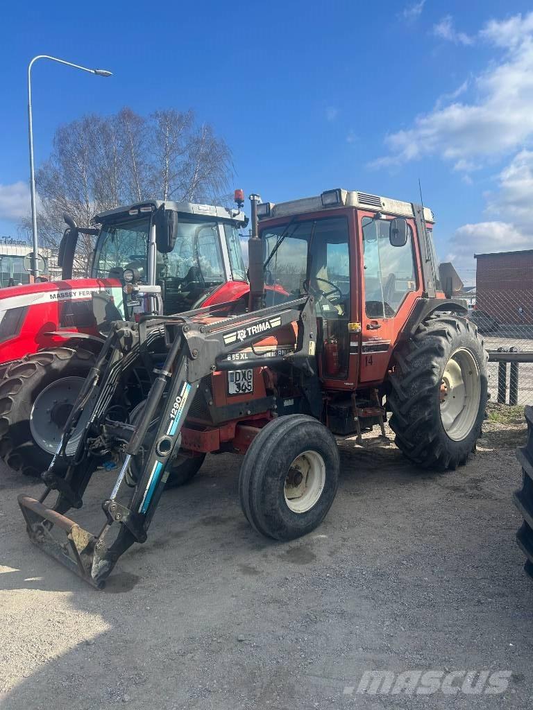 International 685 XL Traktory