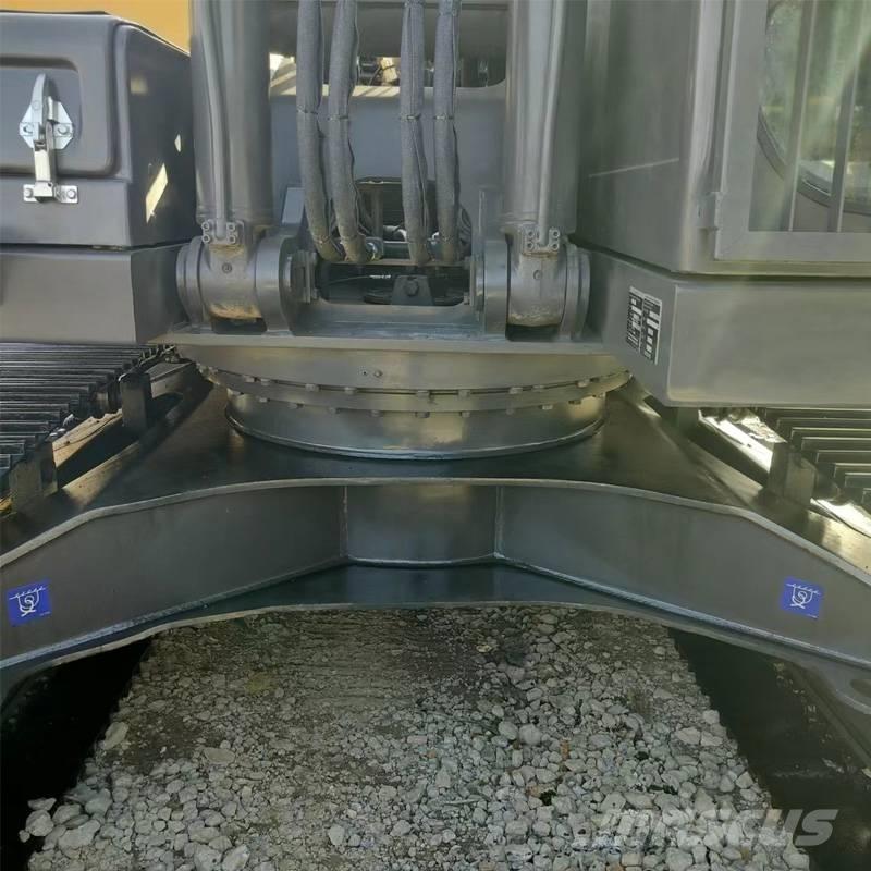 Volvo EC 210 Pásové rýpadlá