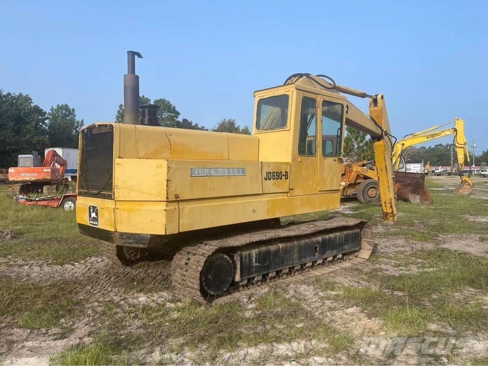 John Deere 690 B Pásové rýpadlá