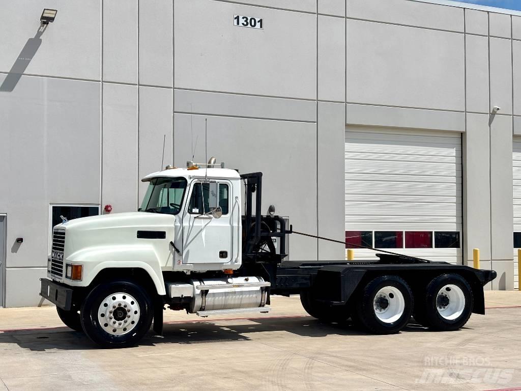Mack CH 613 Vyslobodzovacie vozidlá