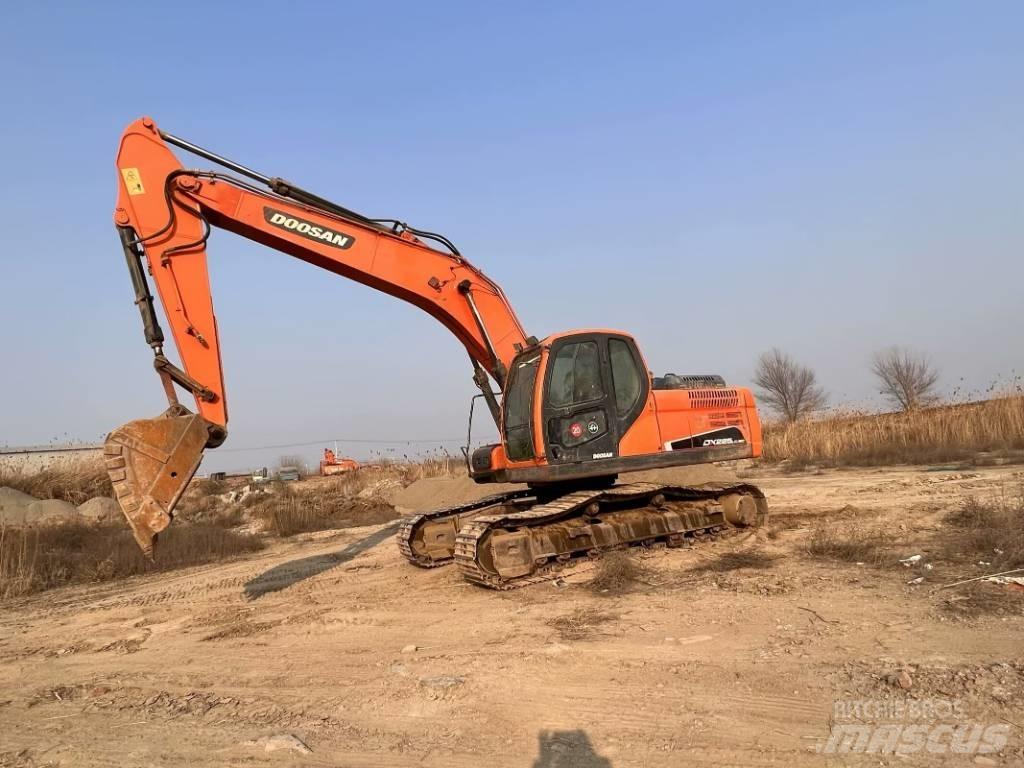 Doosan DX225LC-9C Pásové rýpadlá