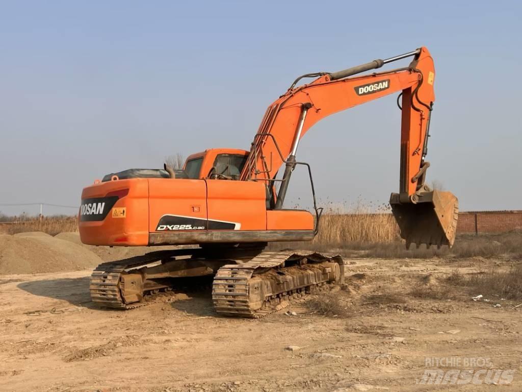Doosan DX225LC-9C Pásové rýpadlá