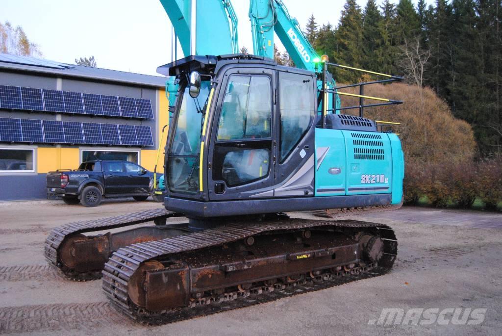 Kobelco SK210LC-11 Pásové rýpadlá