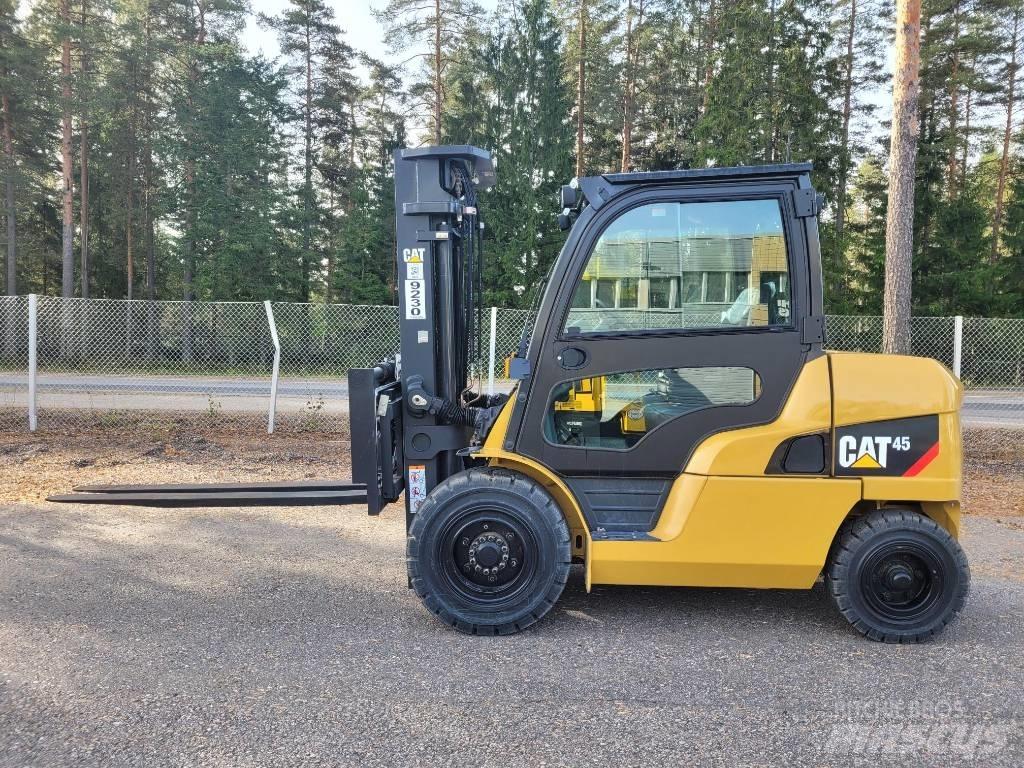 CAT DP45NB Dieselové vozíky