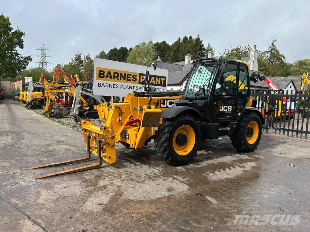 JCB 535-125 Hiviz Teleskopické manipulátory
