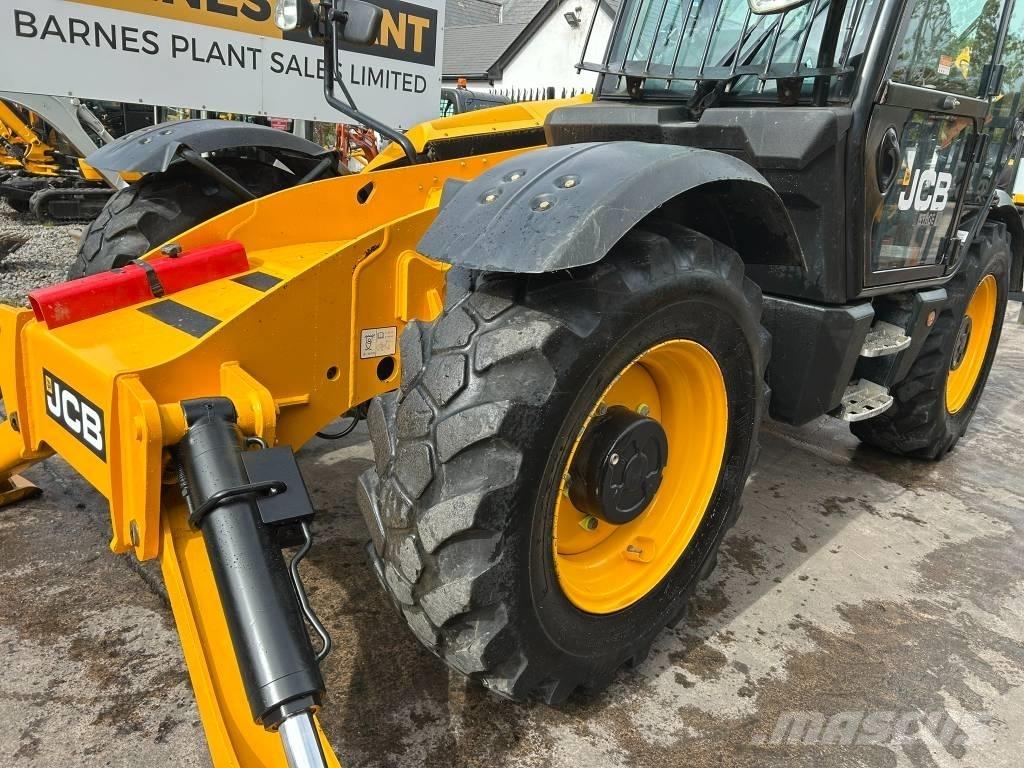 JCB 535-125 Hiviz Teleskopické manipulátory