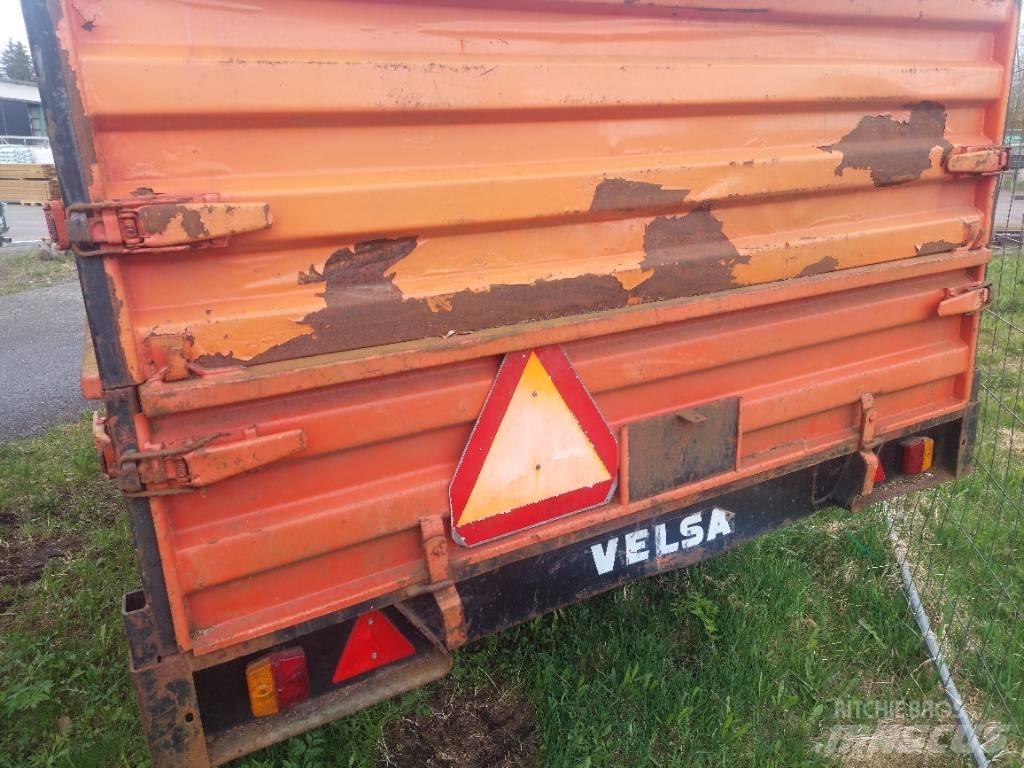 Velsa 55 Vyklápacie prívesy