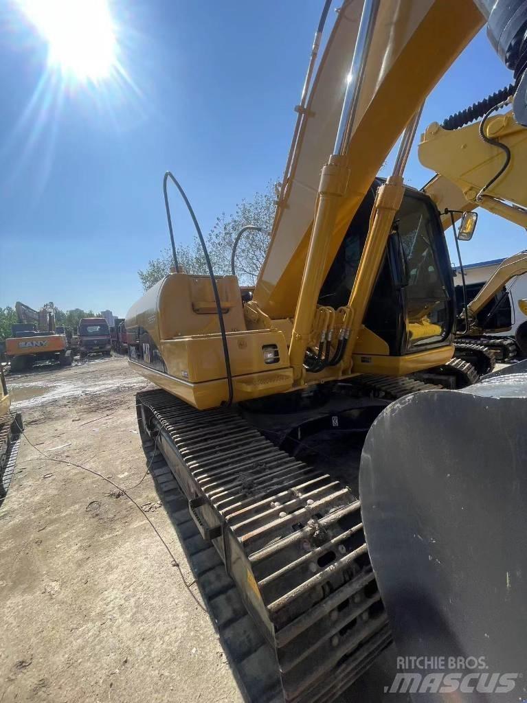 CAT 320 GC Pásové rýpadlá