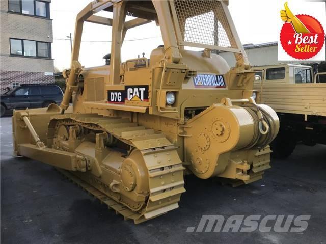 CAT D 7 G Pásové dozéry