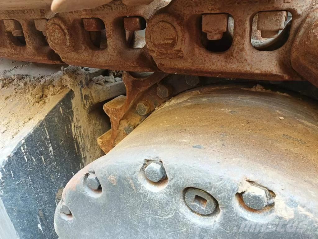 Komatsu PC 400-8 Pásové rýpadlá