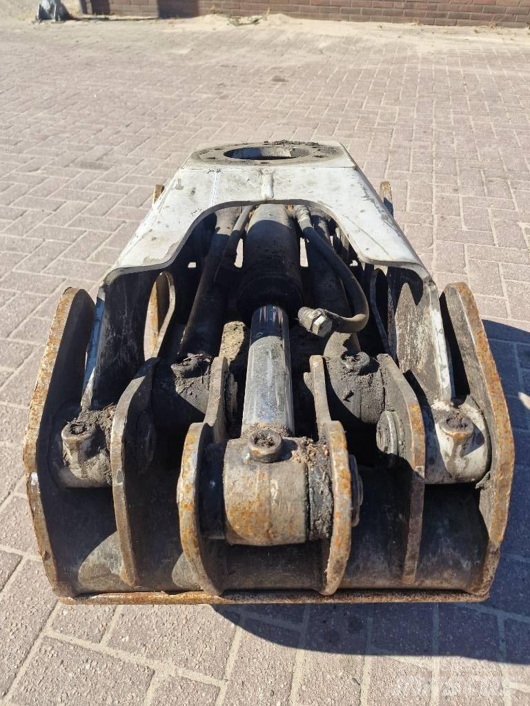 Komatsu G36 Lesníctvo - ostatné