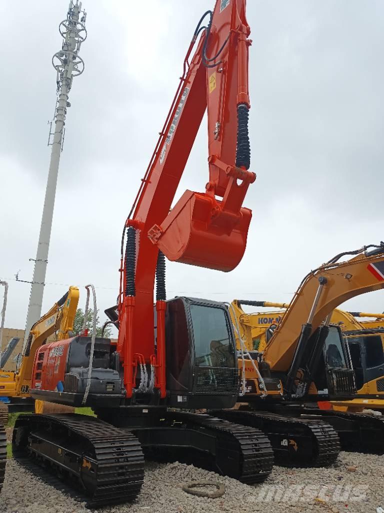 Hitachi ZX 200 Pásové rýpadlá