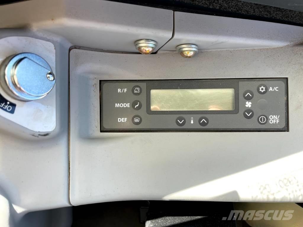 Hitachi ZX 38 U-5 A Mini rýpadlá < 7t