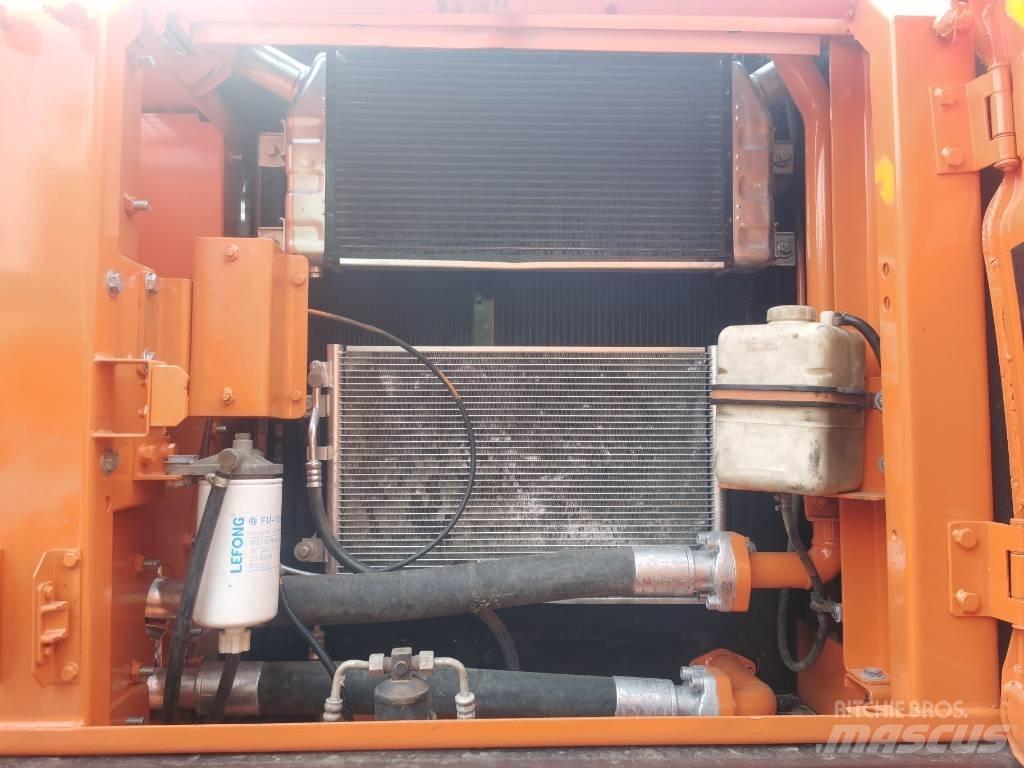 Doosan DX 225 LC Pásové rýpadlá